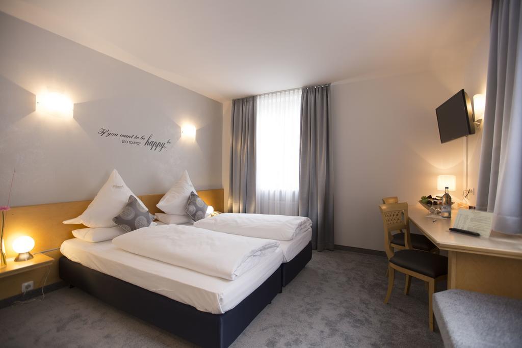 Drexel'S Parkhotel Меминген Стая снимка