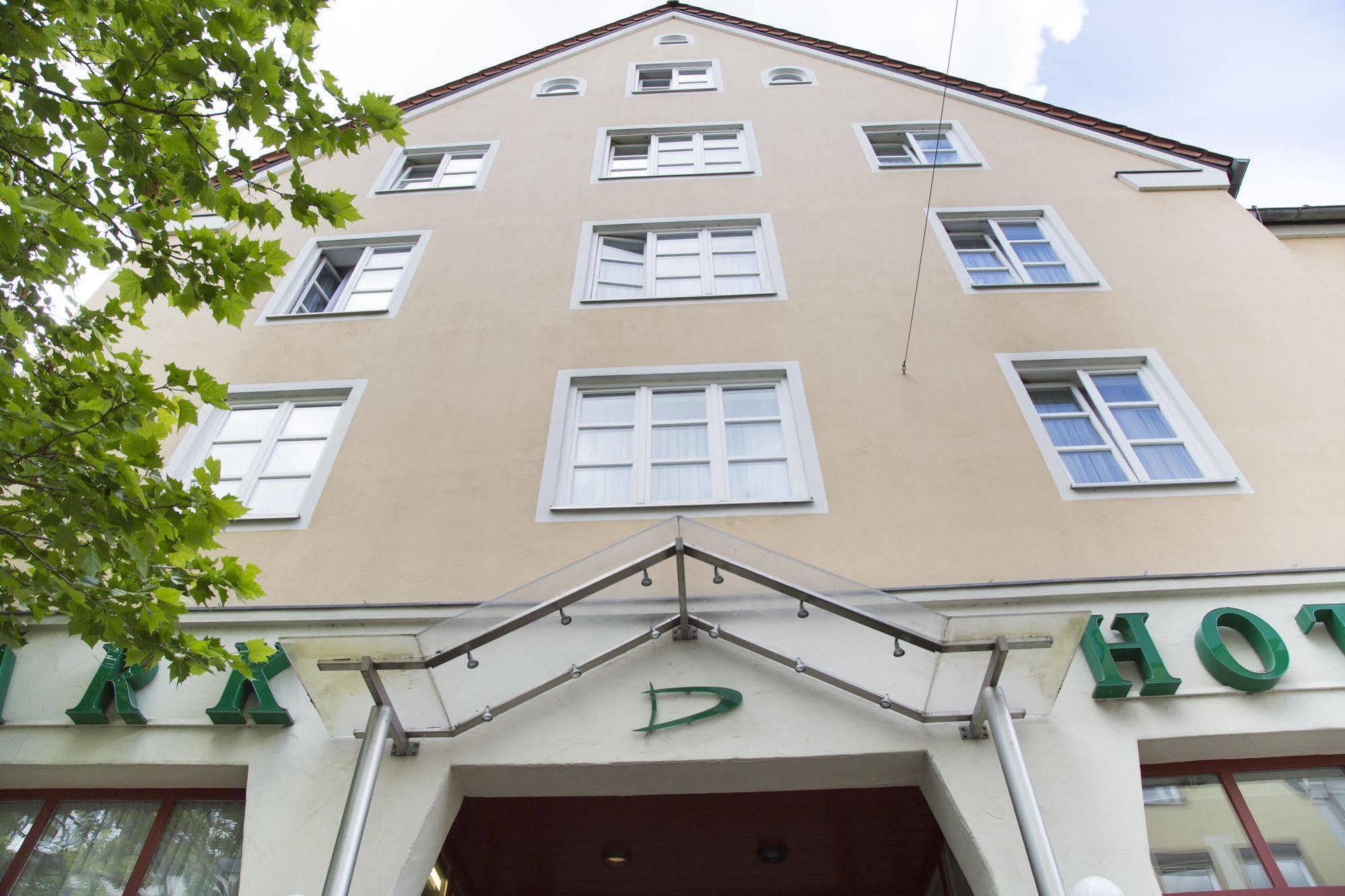 Drexel'S Parkhotel Меминген Екстериор снимка